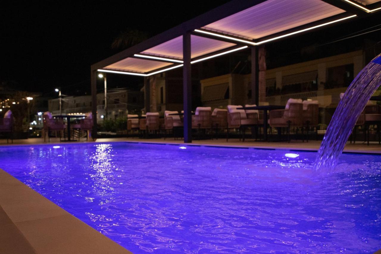 Colosseum Hotel Ksamil Exteriör bild